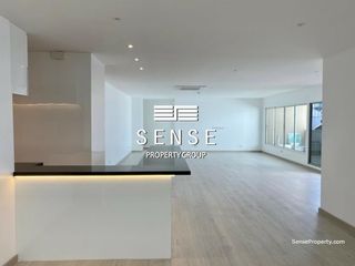 For sale 2 bedrooms condo in Bang Rak, Bangkok