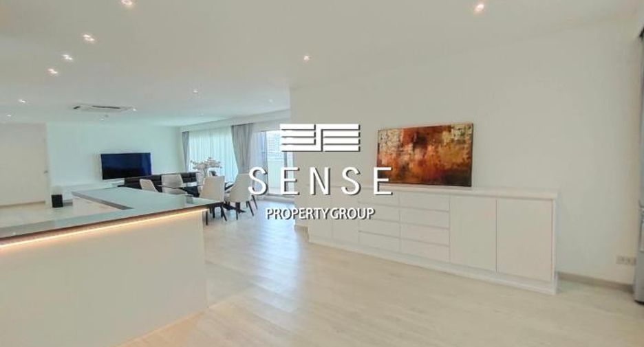 For sale 2 ベッドルーム condo in Bang Rak, Bangkok