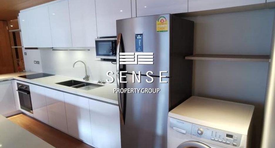 For rent 3 bedrooms condo in Pathum Wan, Bangkok
