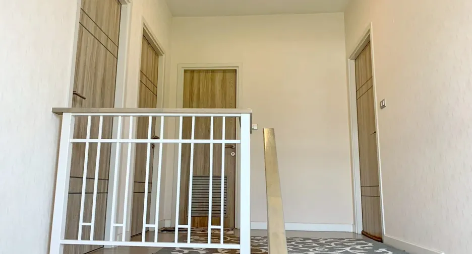 For sale and for rent 4 bedrooms house in Lat Krabang, Bangkok