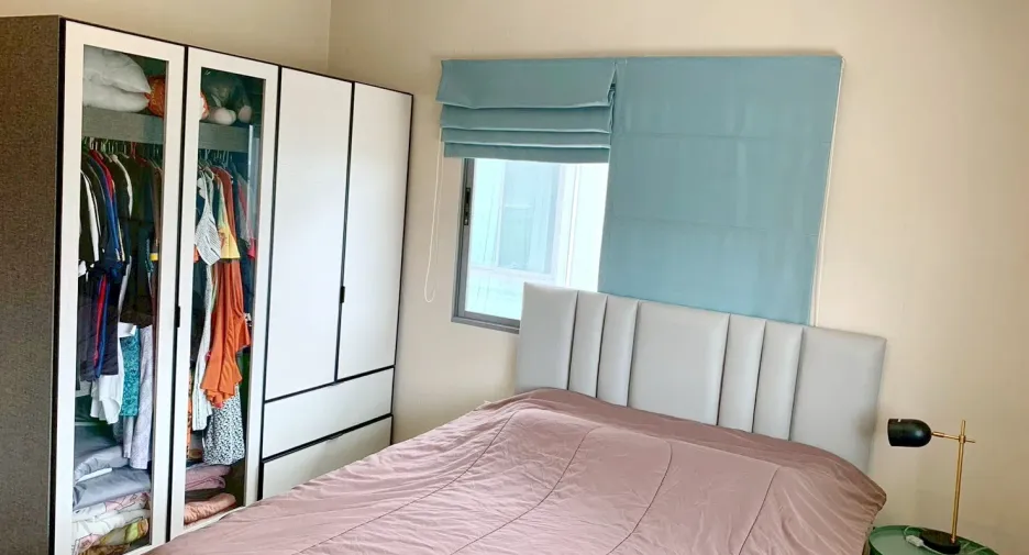 For sale and for rent 4 bedrooms house in Lat Krabang, Bangkok