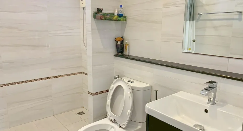 For sale and for rent 4 bedrooms house in Lat Krabang, Bangkok