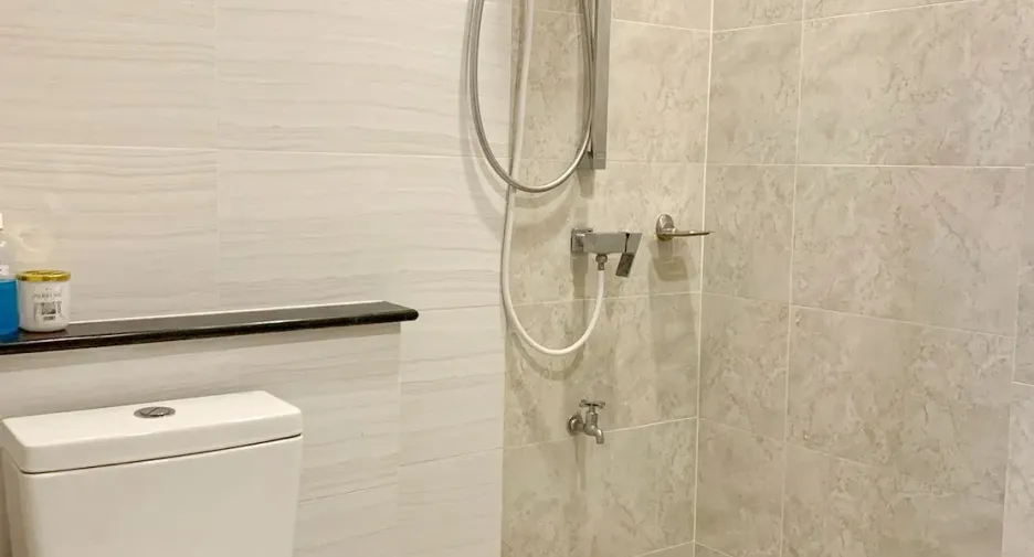 For sale and for rent 4 bedrooms house in Lat Krabang, Bangkok