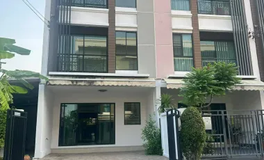 For sale 3 bedrooms townhouse in Bueng Kum, Bangkok