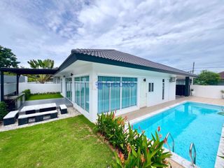 Haus zum Kauf mit 3 Zimmer in Bang Lamung, Chonburi