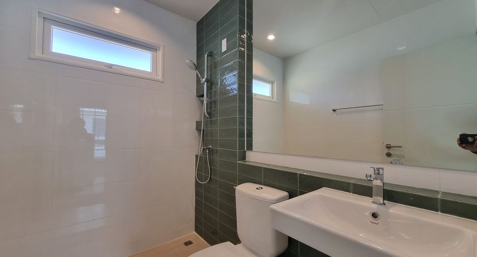 Casa en alquiler de 4 habitaciones en Mueang Phuket, Phuket