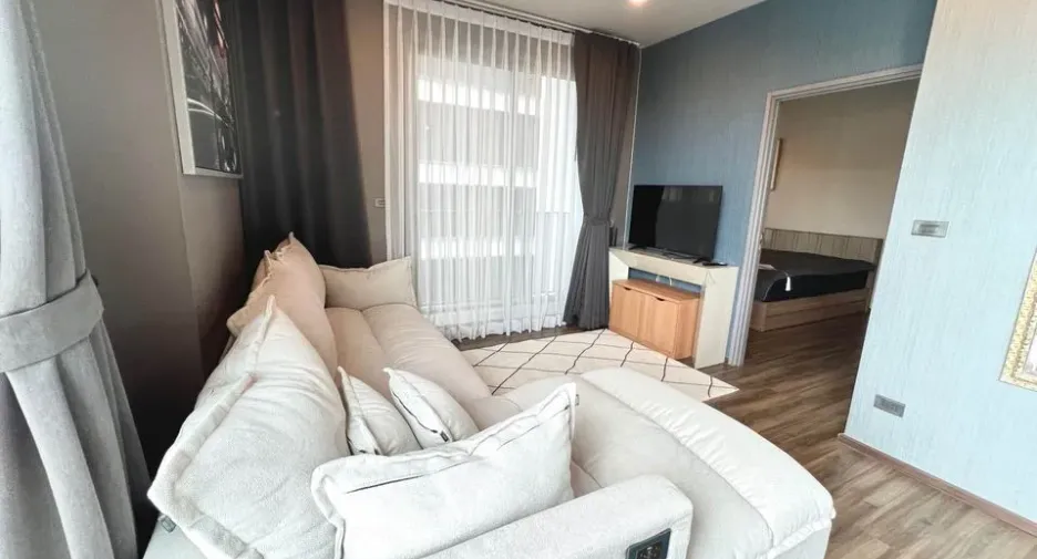 For rent 1 bed condo in Watthana, Bangkok