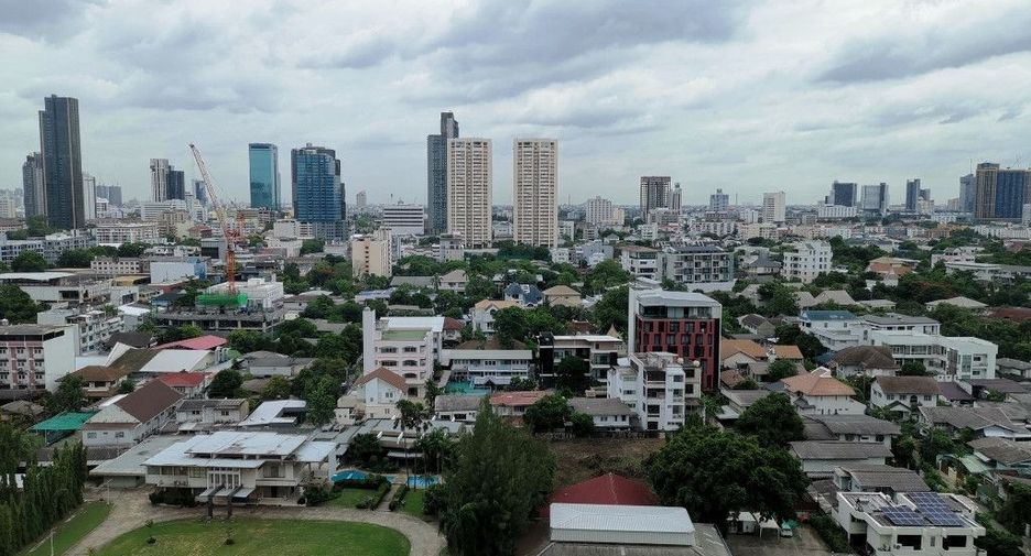 Wohnung zur Miete mit 2 Zimmer in Watthana, Bangkok