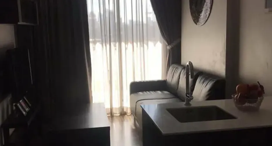 For rent 1 bed condo in Watthana, Bangkok