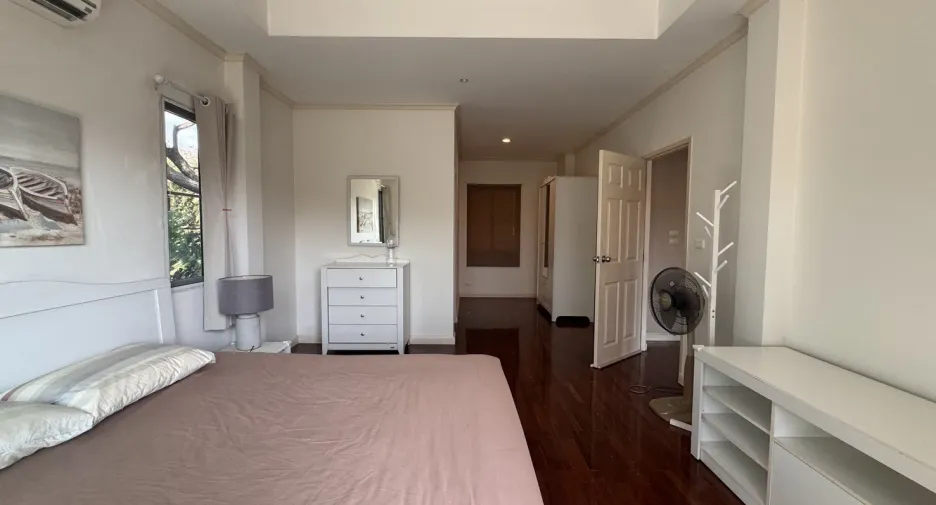 For rent 3 bedrooms house in Mueang Chiang Mai, Chiang Mai
