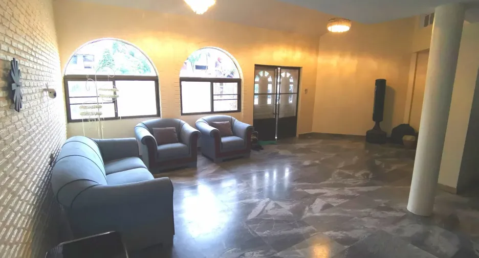 Casa en venta de 6 habitaciones en Saphan Sung, Bangkok