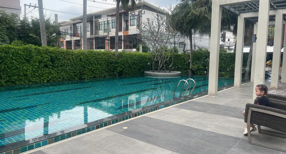 For sale 3 bedrooms townhouse in Bang Khae, Bangkok