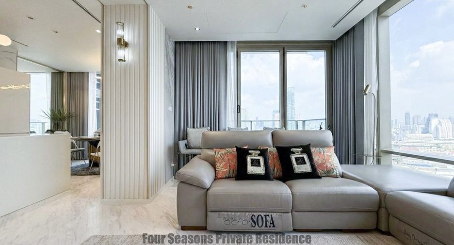 For rent 2 bedrooms condo in Bang Kho Laem, Bangkok