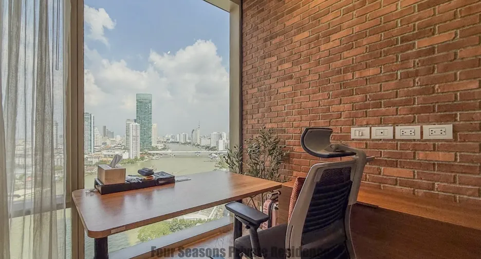 For rent 2 bedrooms condo in Bang Kho Laem, Bangkok