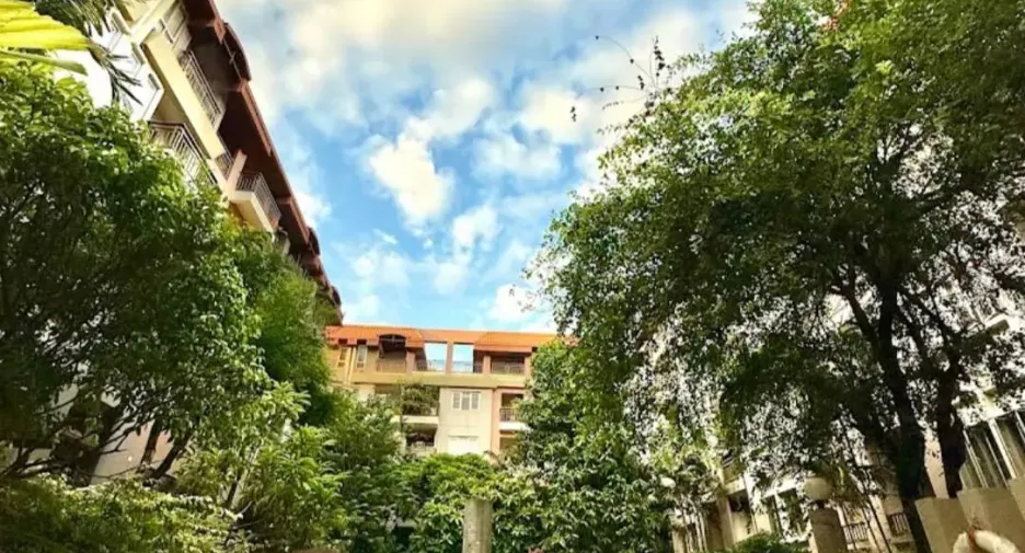 For sale 2 bedrooms condo in Dusit, Bangkok