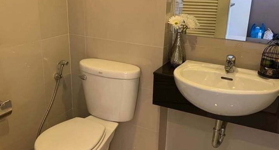 For sale 1 bed condo in Lat Krabang, Bangkok