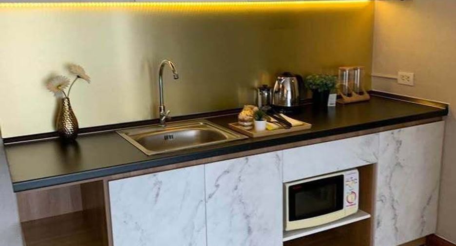 Продажа 1 кровать кондо в Лат Крабанг, Бангкок