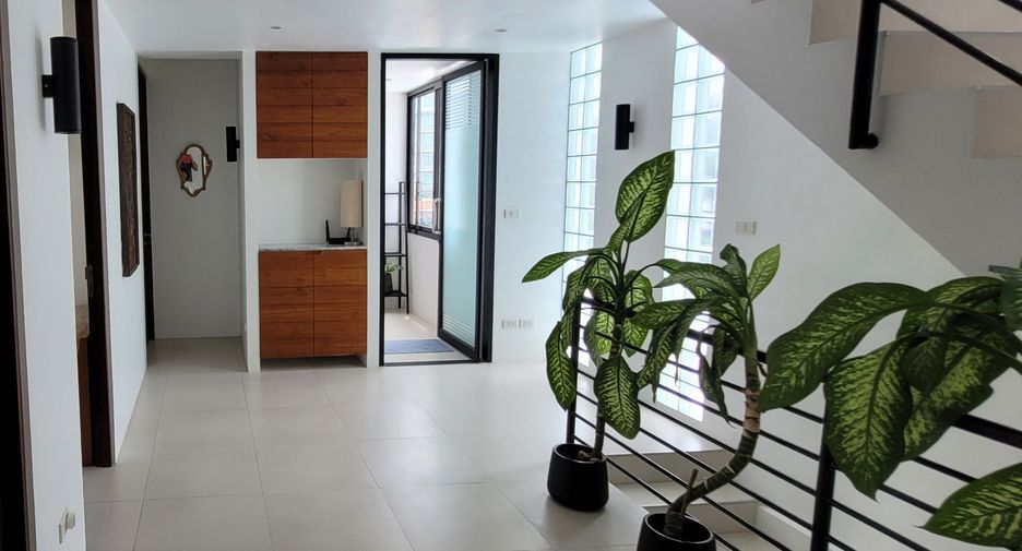 For sale 4 bedrooms condo in Hua Hin, Prachuap Khiri Khan