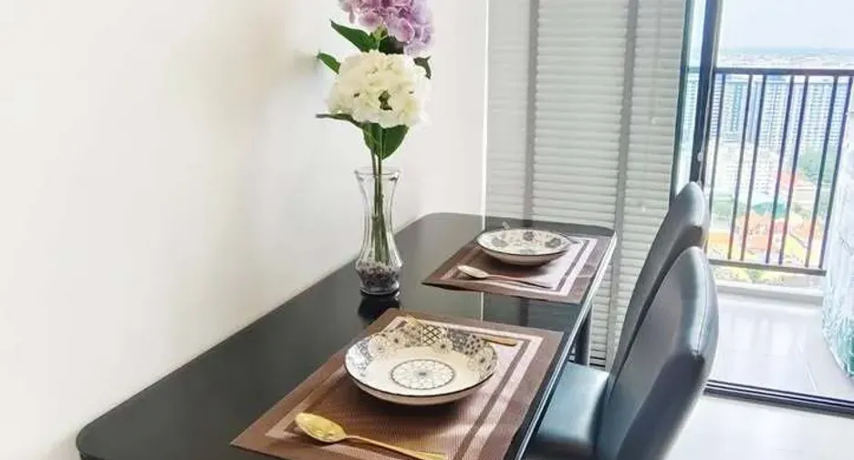 For sale 1 bed condo in Watthana, Bangkok