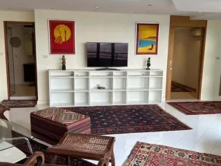 For rent 2 bedrooms condo in Yan Nawa, Bangkok