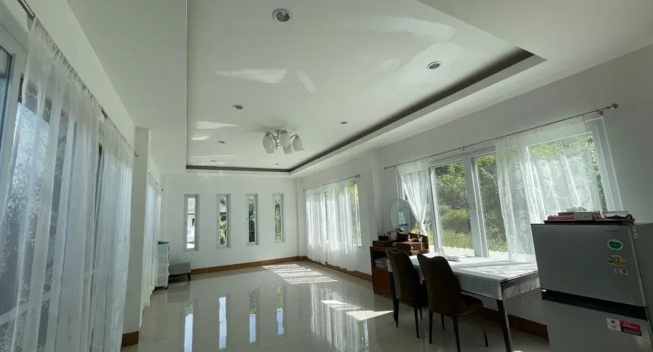 For rent 4 bedrooms retail Space in Mueang Phuket, Phuket