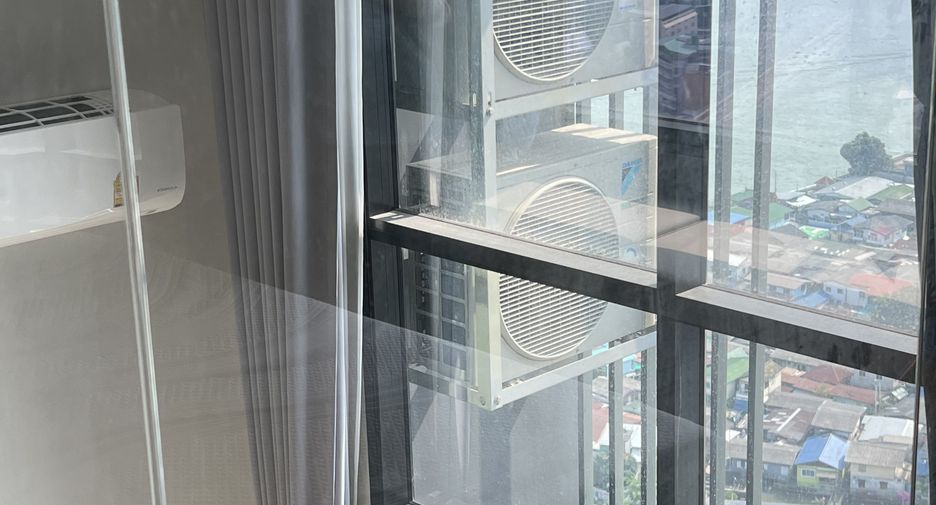 For rent 2 bedrooms condo in Bang Phlat, Bangkok