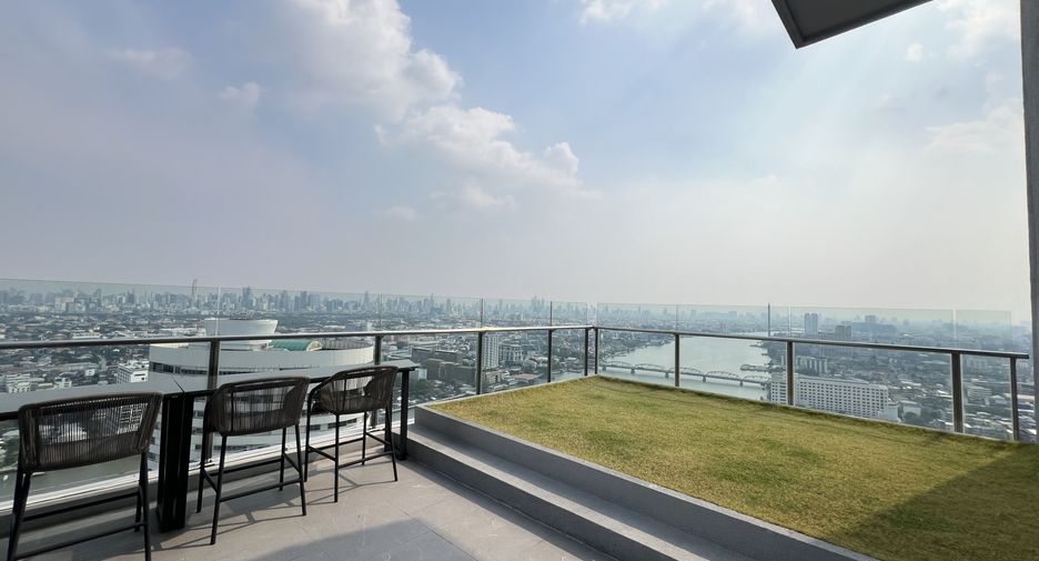 For rent 2 bedrooms condo in Bang Phlat, Bangkok