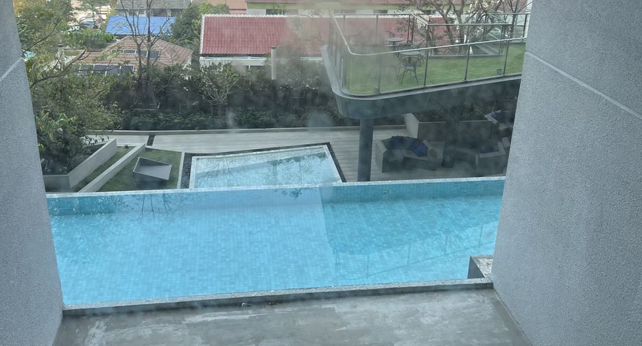 For rent 2 bedrooms condo in Bang Phlat, Bangkok