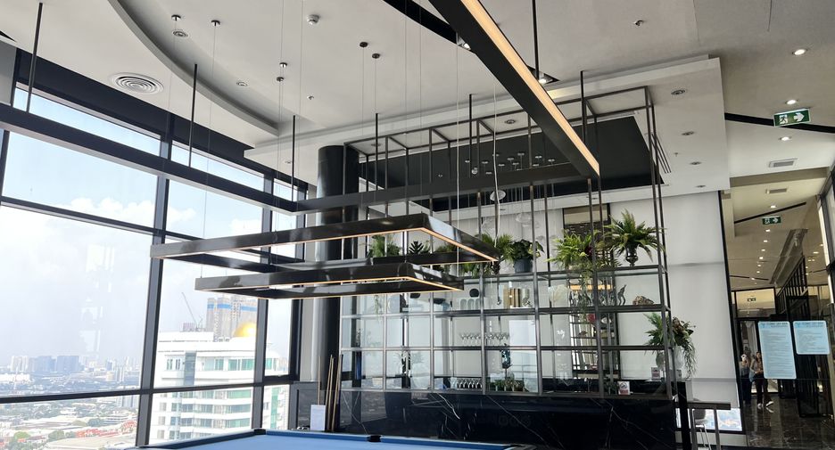 For rent 2 bedrooms condo in Bang Phlat, Bangkok