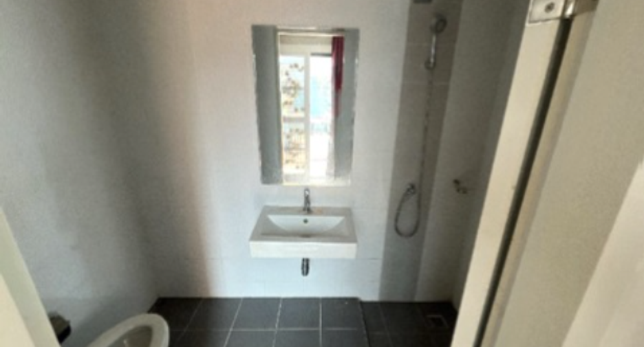 For sale 4 bedrooms townhouse in Pluak Daeng, Rayong