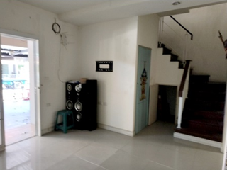 Reihenhaus zum Kauf mit 3 Zimmer in Mueang Samut Sakhon, Samut Sakhon