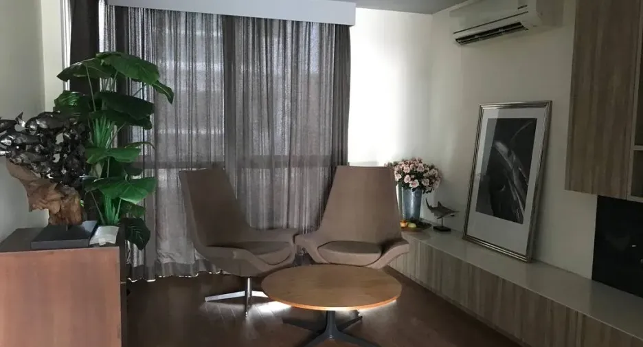 For sale 3 bedrooms townhouse in Yan Nawa, Bangkok