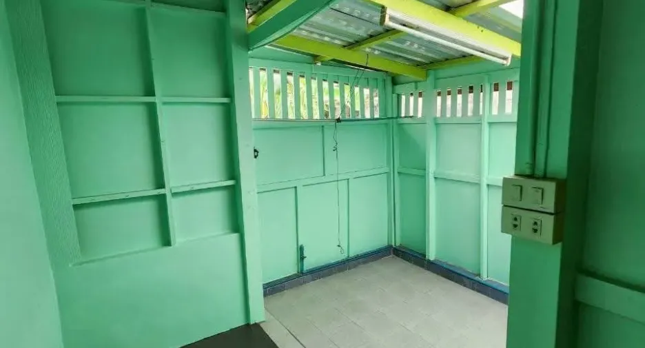 For rent 2 bedrooms house in Din Daeng, Bangkok