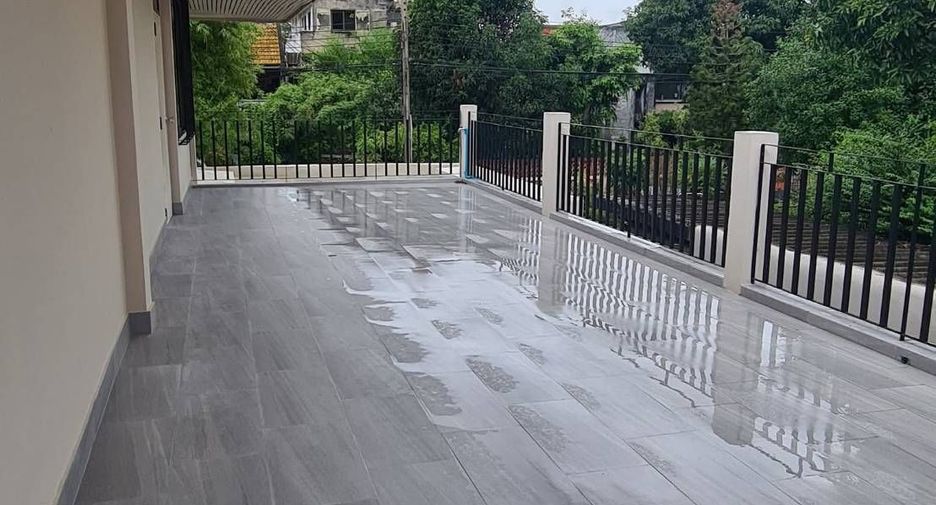 For rent 3 bedrooms house in Bang Kapi, Bangkok