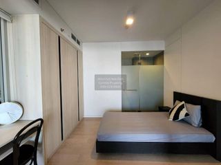For rent 2 bedrooms condo in Phaya Thai, Bangkok