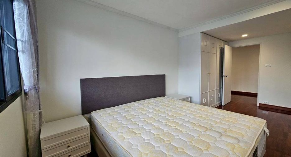 Wohnung zur Miete mit 4 Zimmer in Watthana, Bangkok