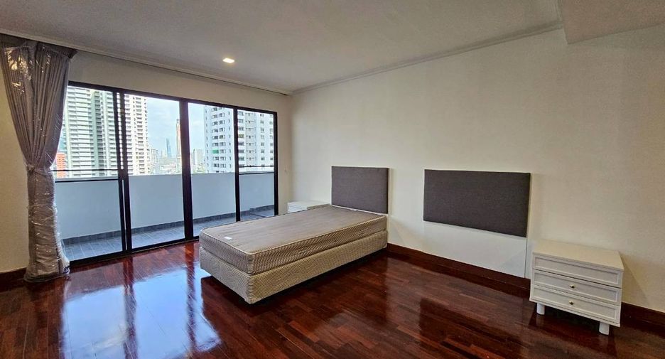 Wohnung zur Miete mit 4 Zimmer in Watthana, Bangkok