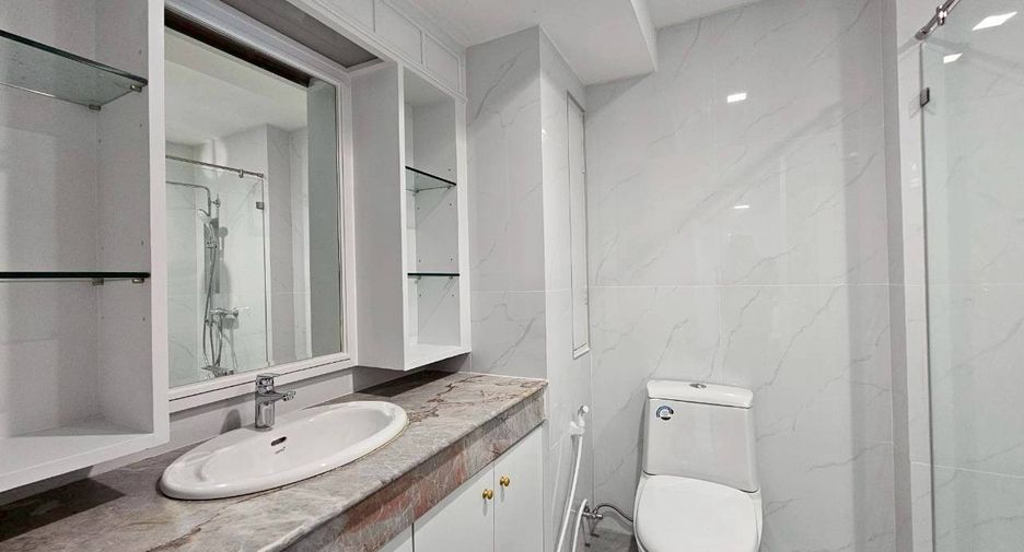 Wohnung zur Miete mit 4 Zimmer in Watthana, Bangkok