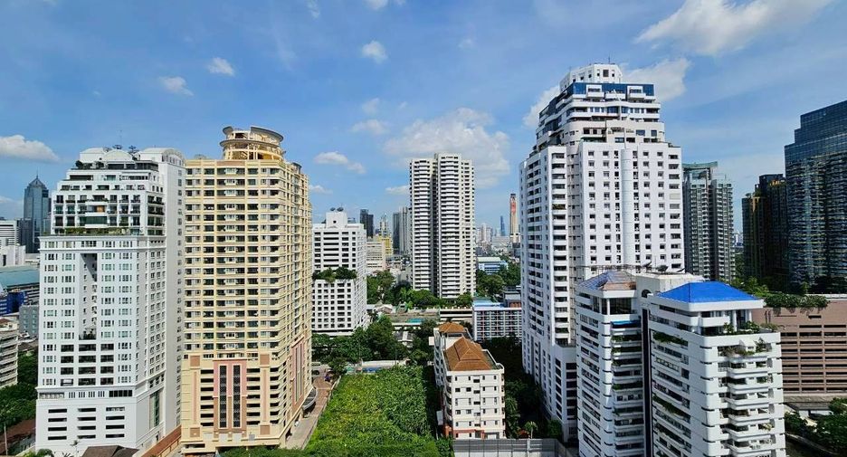 Wohnung zur Miete mit 4 Zimmer in Watthana, Bangkok