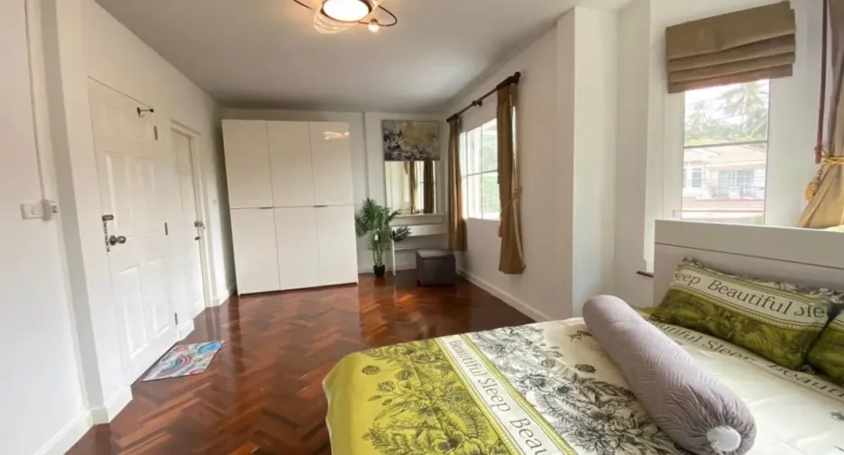 For sale 4 bedrooms house in Mueang Phuket, Phuket