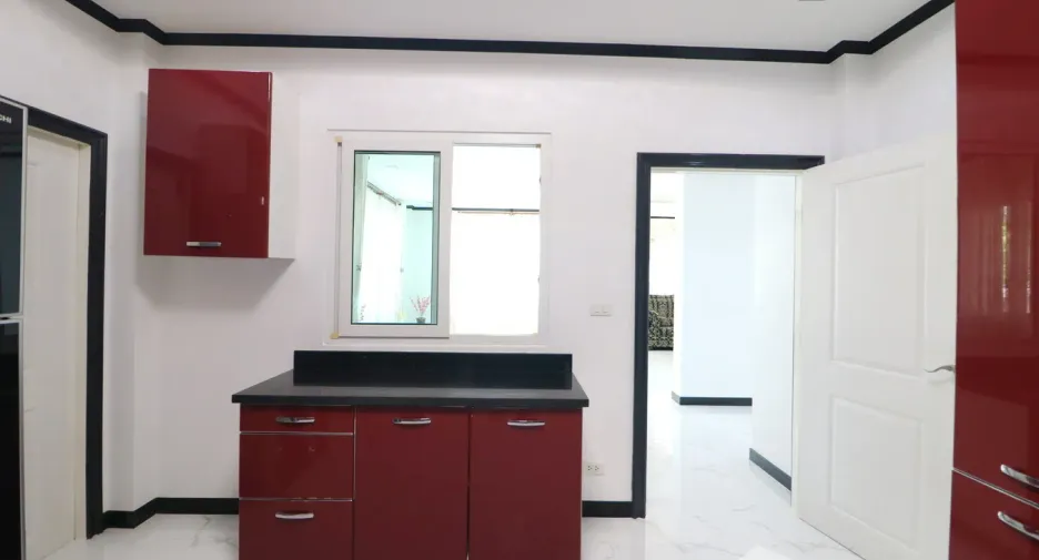 For sale 5 bedrooms house in Mueang Udon Thani, Udon Thani
