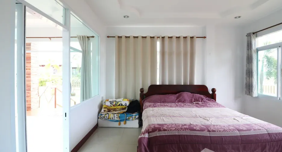 For sale 5 bedrooms house in Mueang Udon Thani, Udon Thani