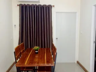 For rent 3 bedrooms townhouse in Mueang Chiang Rai, Chiang Rai