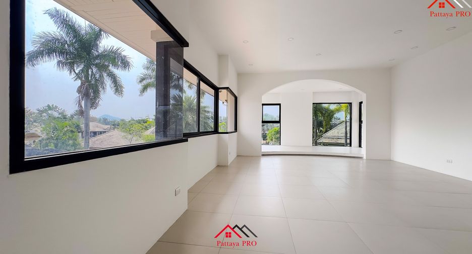 For sale 5 bedrooms house in Huay Yai, Pattaya