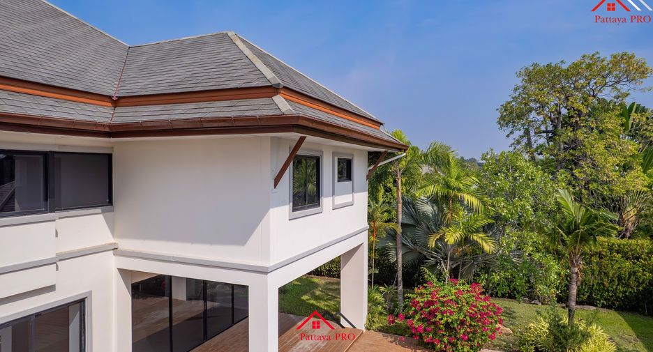 For sale 5 bedrooms house in Huay Yai, Pattaya