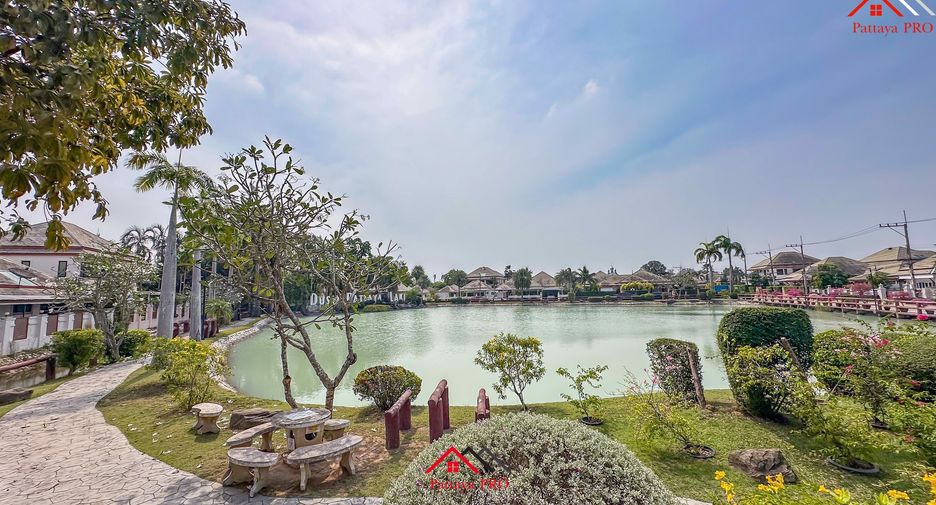 For sale 5 bedrooms house in Huay Yai, Pattaya