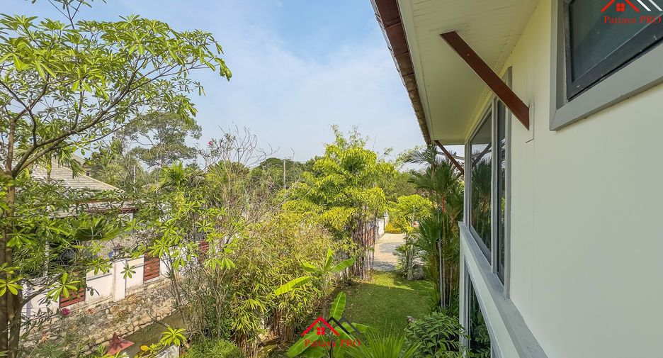 For sale 5 bedrooms house in Huay Yai, Pattaya