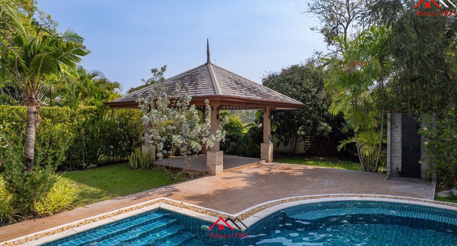 For sale 5 bedrooms house in Huay Yai, Pattaya