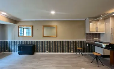 For rent 2 bedrooms condo in Pathum Wan, Bangkok