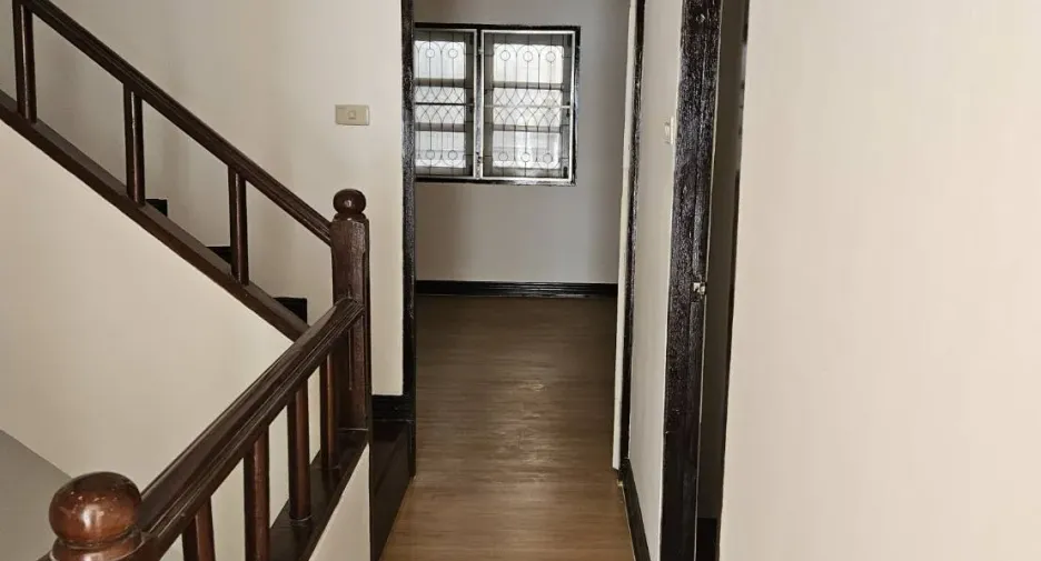 For rent 3 bedrooms townhouse in Chatuchak, Bangkok